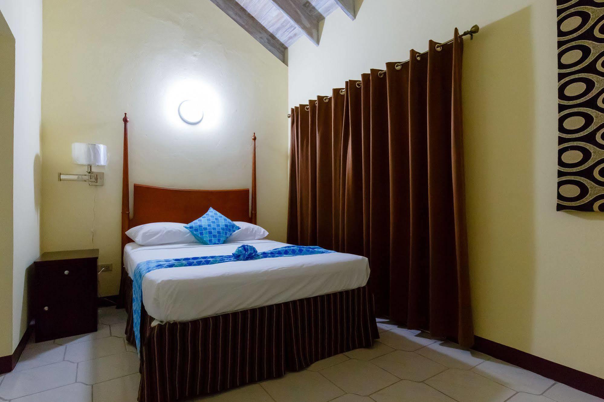 Jasmine Inn Kingston Luaran gambar